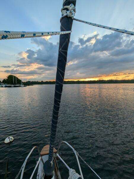 Larose des Vents V 33ft Hunter Yacht For Sale