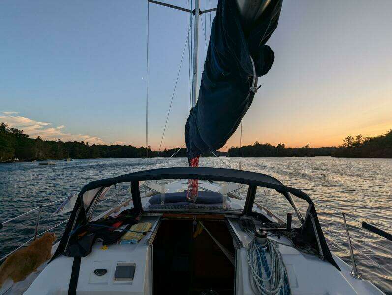 Larose des Vents V 33ft Hunter Yacht For Sale