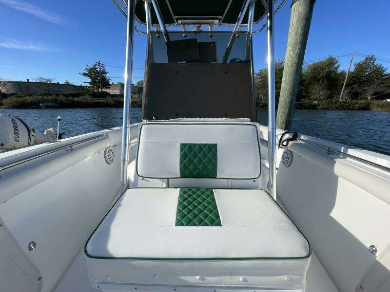 23ft Contender Yacht For Sale