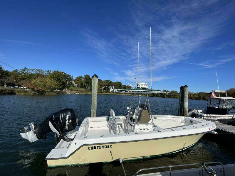 23ft Contender Yacht For Sale