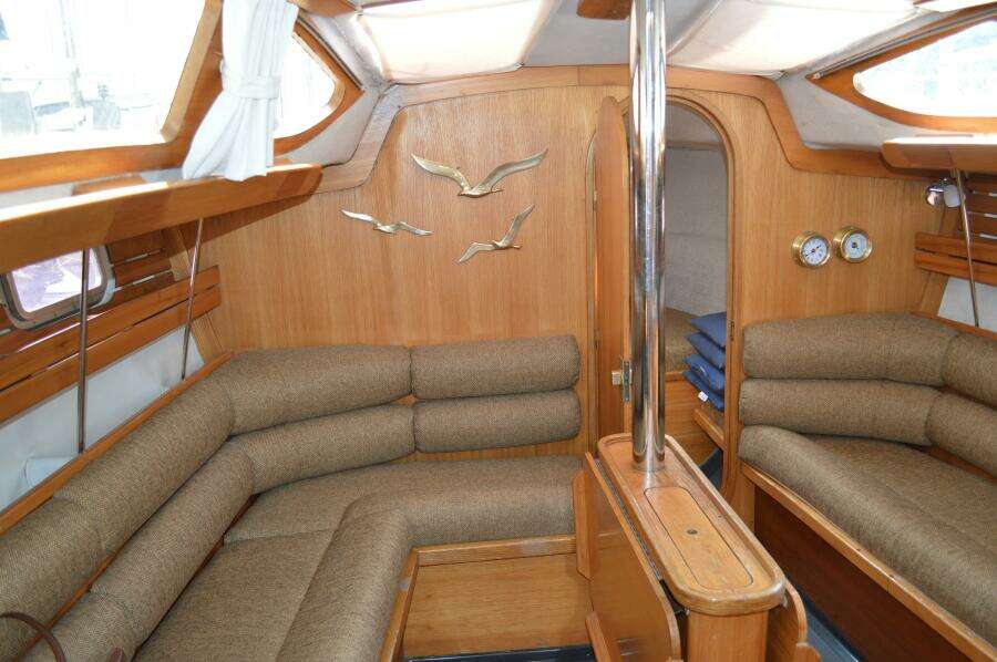 Moonraker 32ft Kirie Yacht For Sale