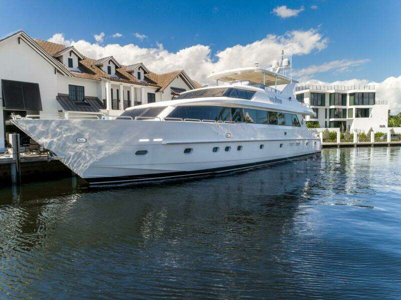 97ft Hargrave Yacht For Sale