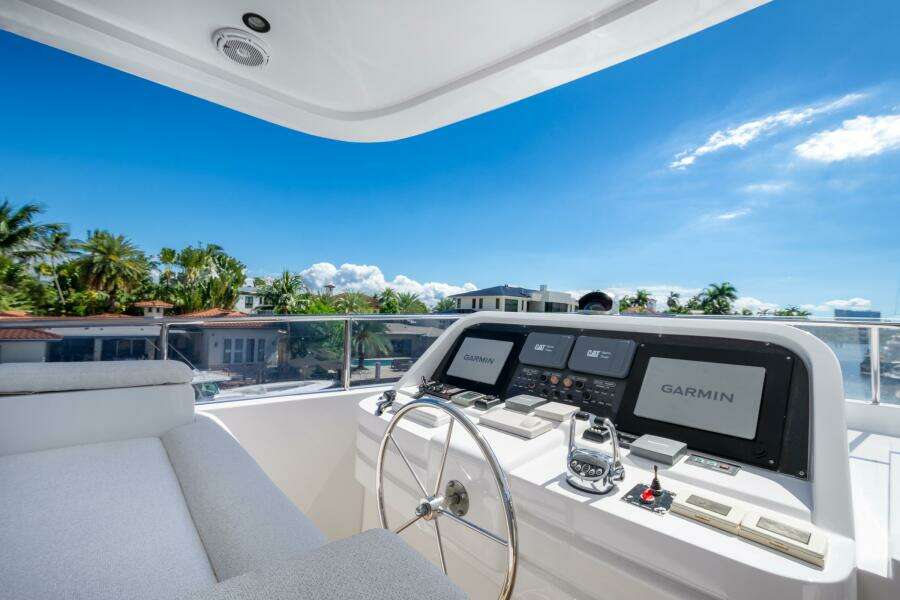97ft Hargrave Yacht For Sale