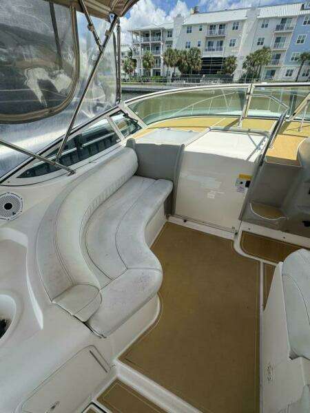 34ft Cruisers Yachts Yacht For Sale