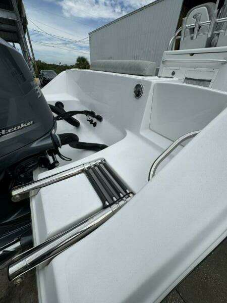 28ft Sportsman Yacht For Sale