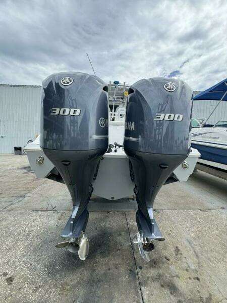 28ft Sportsman Yacht For Sale