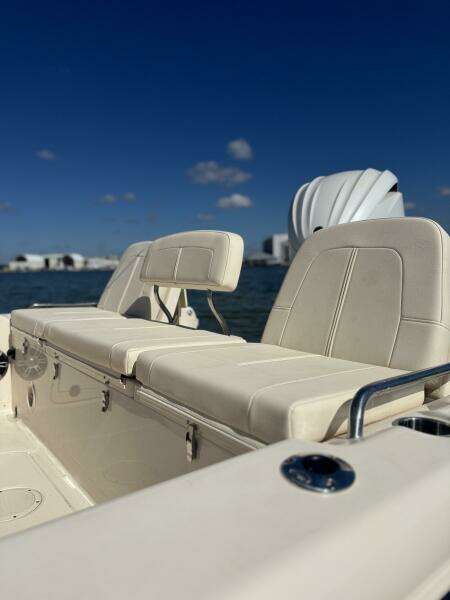 25ft Grady White Yacht For Sale