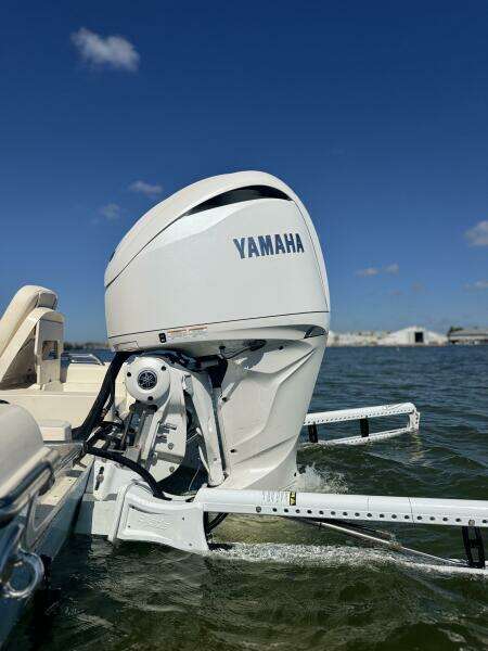 25ft Grady White Yacht For Sale
