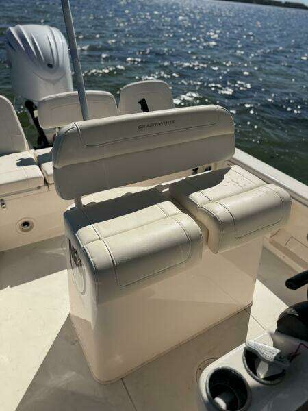 25ft Grady White Yacht For Sale
