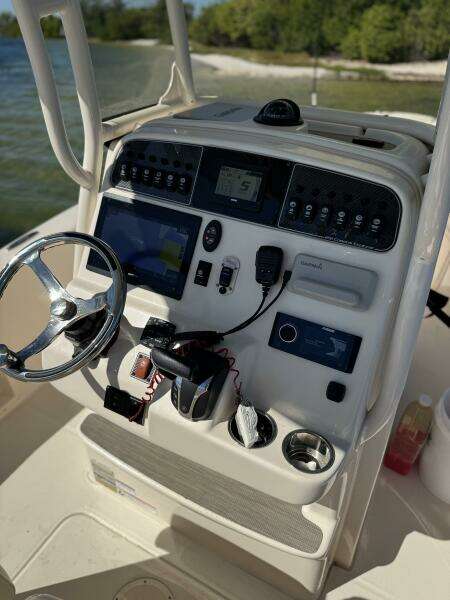 25ft Grady White Yacht For Sale