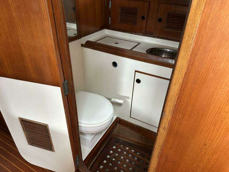 Big Adventure 46ft Oceanic Yacht For Sale