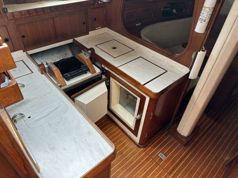 Big Adventure 46ft Oceanic Yacht For Sale