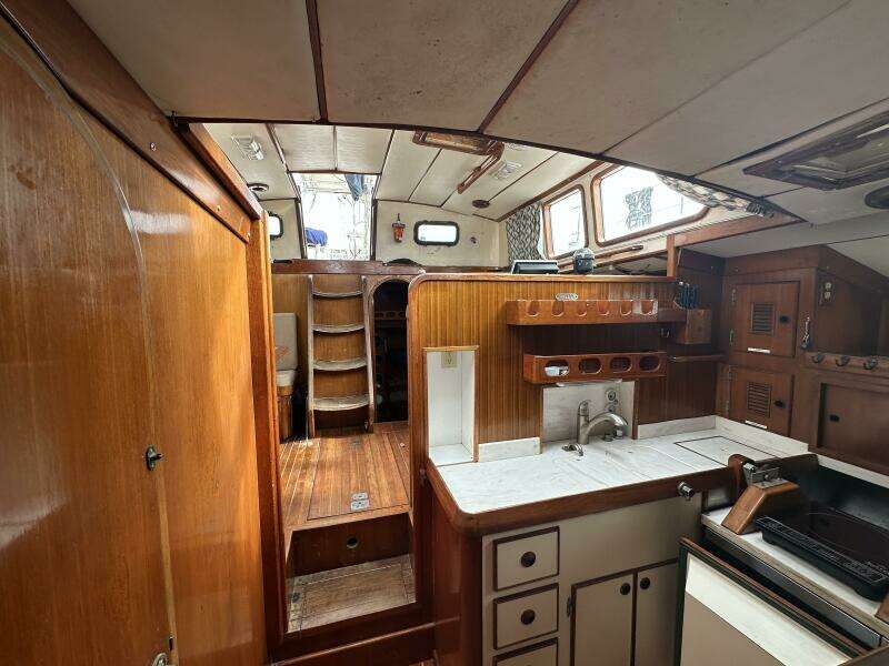 Big Adventure 46ft Oceanic Yacht For Sale