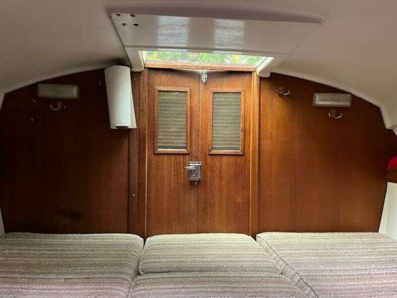 20ft Limestone Yacht For Sale