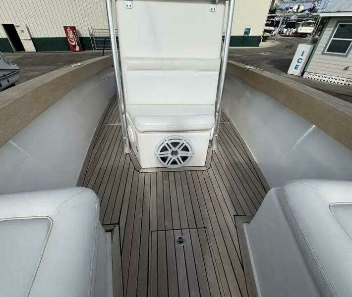 31ft Buddy Davis Yacht For Sale