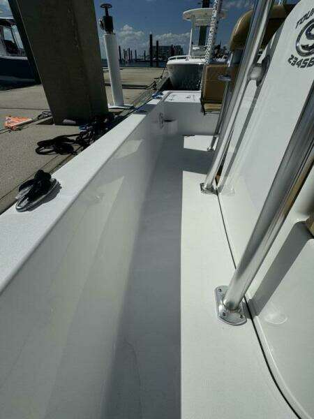 23ft Sportsman Yacht For Sale