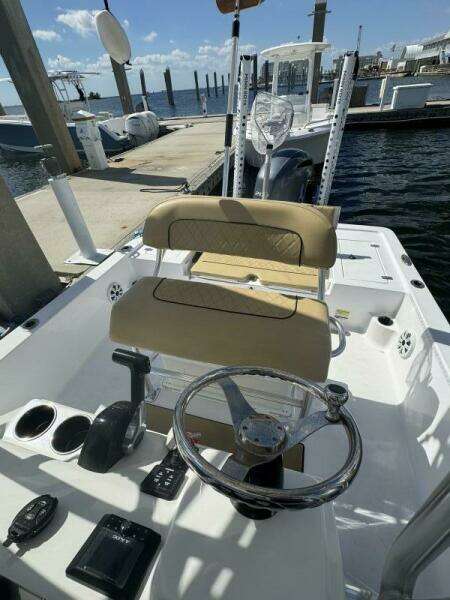 23ft Sportsman Yacht For Sale