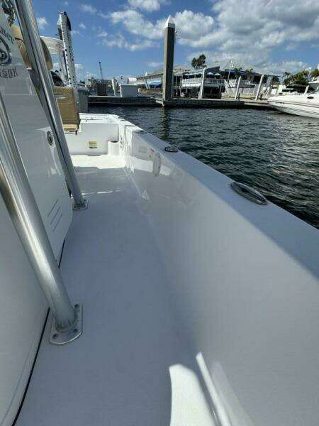 23ft Sportsman Yacht For Sale
