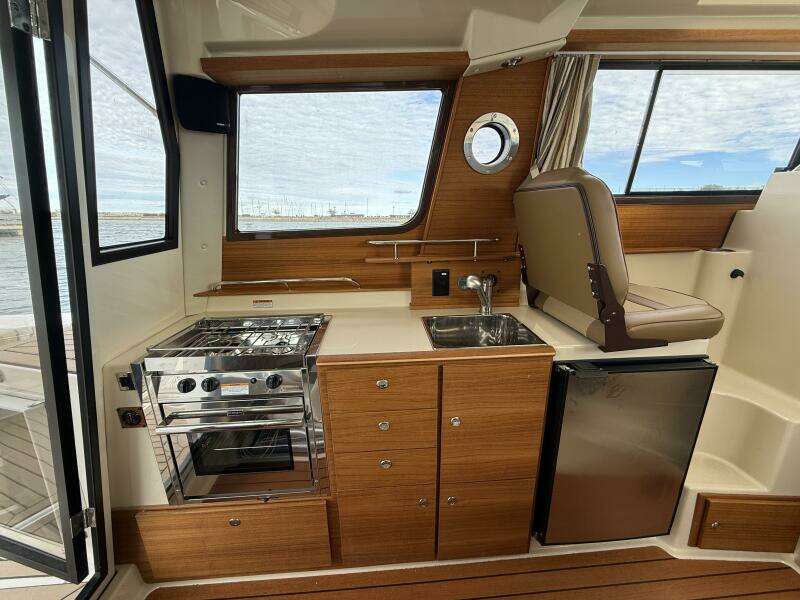 27ft Ranger Tugs Yacht For Sale