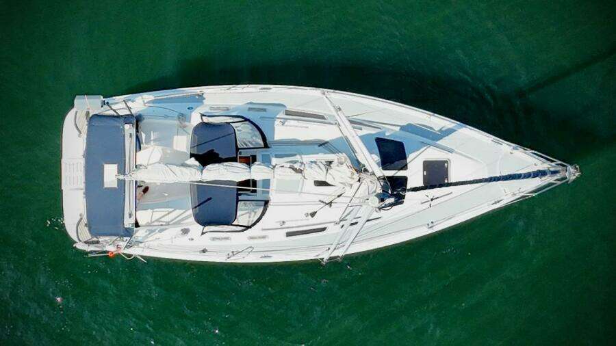 Monarch 35ft Hunter Yacht For Sale