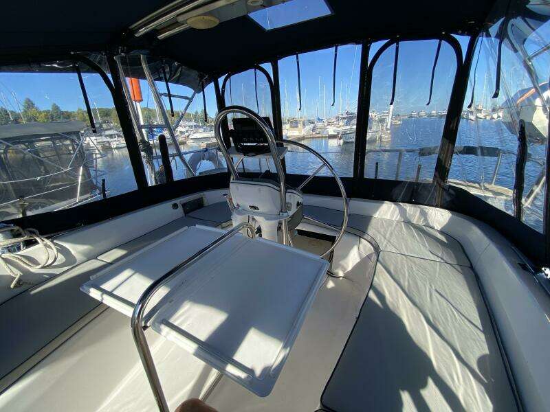 Monarch 35ft Hunter Yacht For Sale