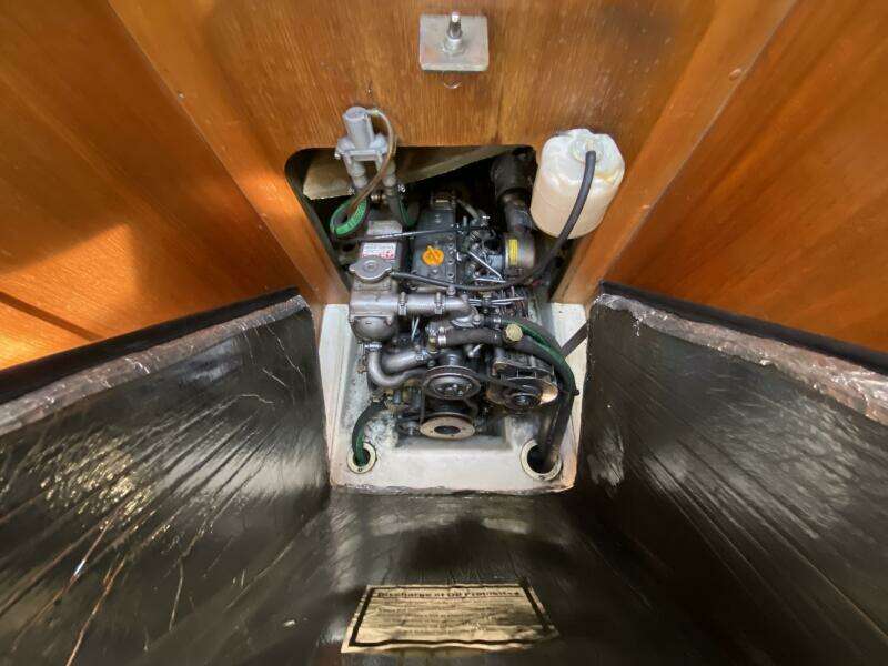 Monarch 35ft Hunter Yacht For Sale