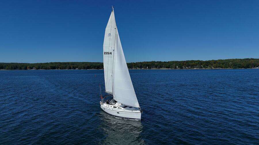 Monarch 35ft Hunter Yacht For Sale