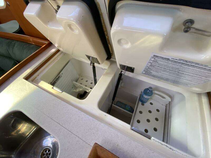 Monarch 35ft Hunter Yacht For Sale
