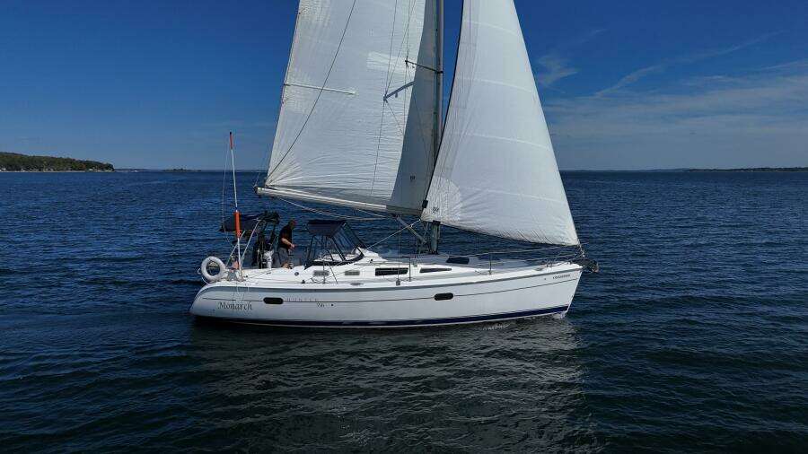 Monarch 35ft Hunter Yacht For Sale