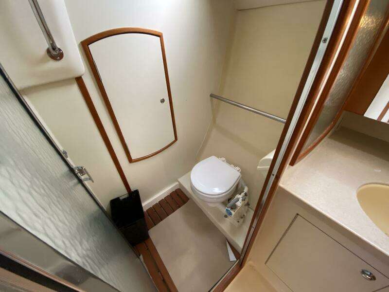 Monarch 35ft Hunter Yacht For Sale
