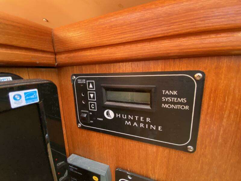 Monarch 35ft Hunter Yacht For Sale