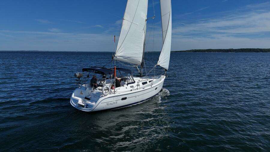 Monarch 35ft Hunter Yacht For Sale