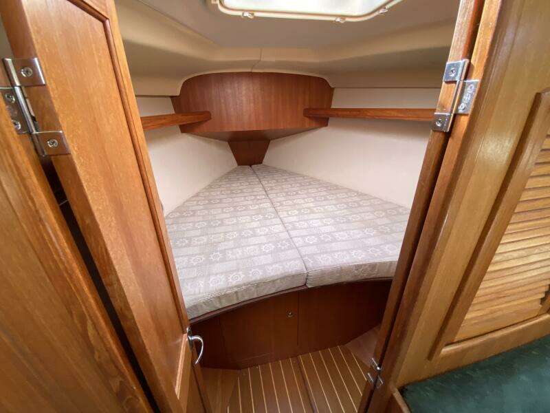 Monarch 35ft Hunter Yacht For Sale