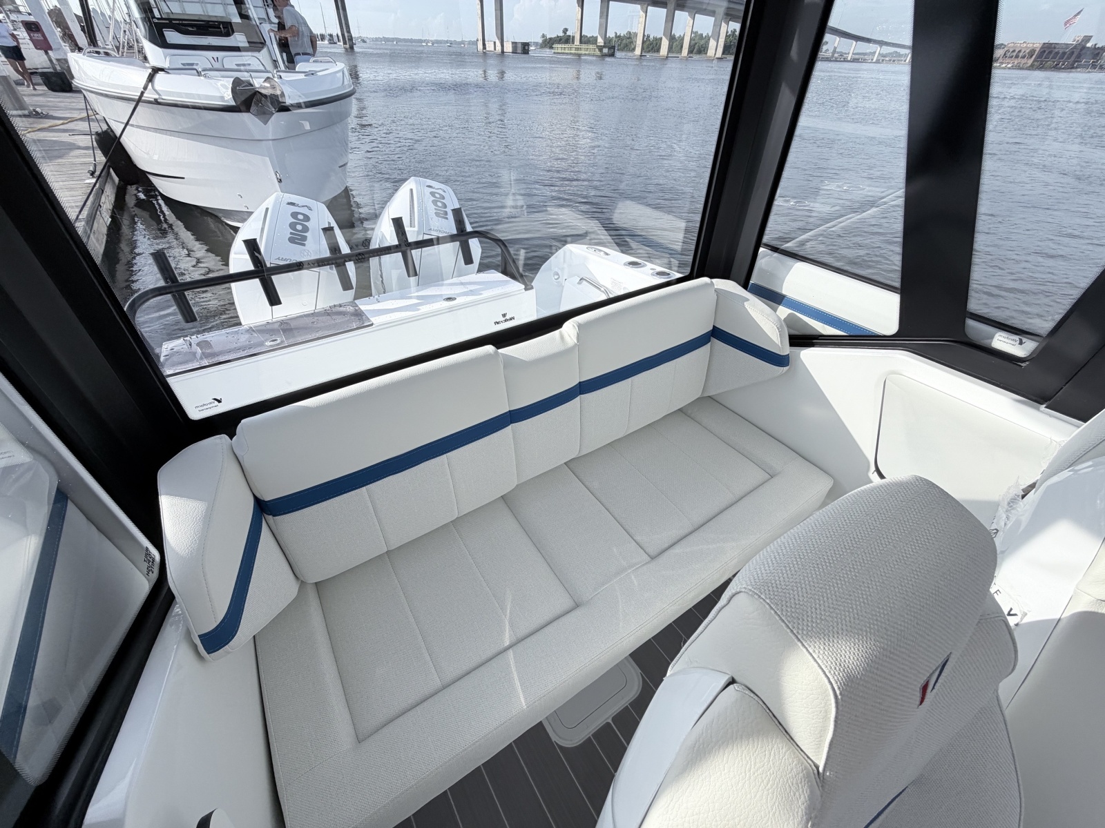 2027 Wellcraft Explorer