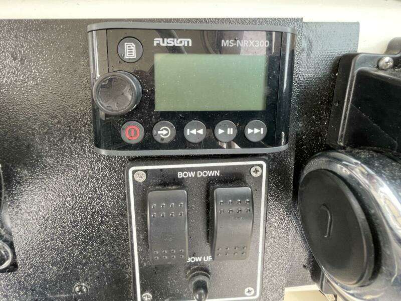 28ft Pursuit Yacht For Sale