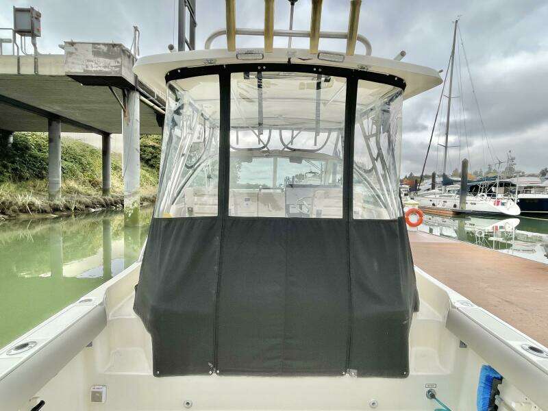 28ft Pursuit Yacht For Sale