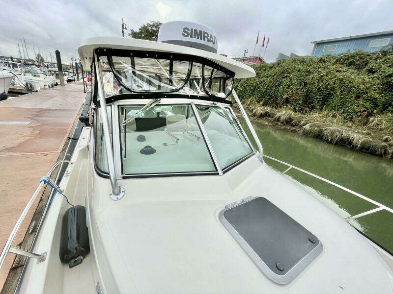 28ft Pursuit Yacht For Sale