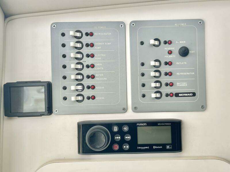 28ft Pursuit Yacht For Sale