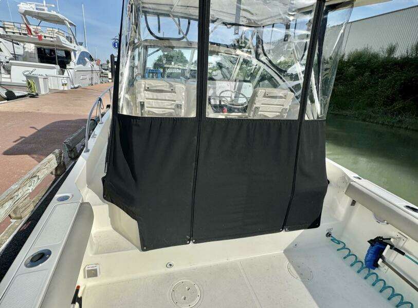 28ft Pursuit Yacht For Sale