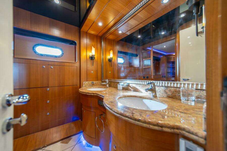 73ft Horizon Yacht For Sale