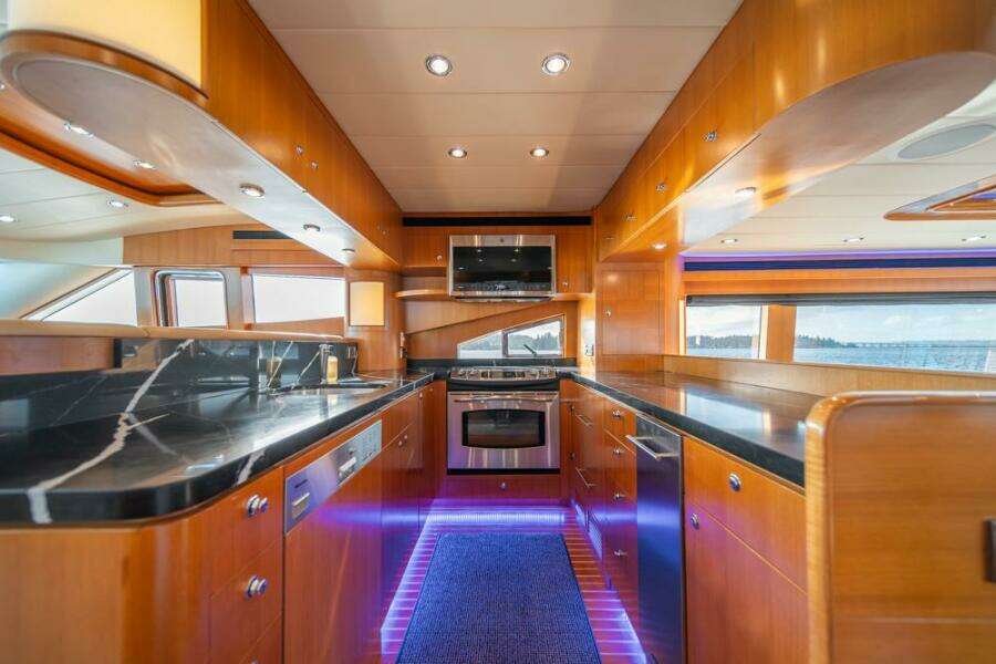 73ft Horizon Yacht For Sale
