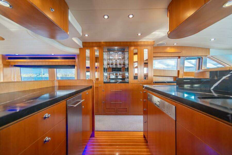 73ft Horizon Yacht For Sale