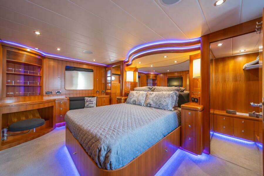 73ft Horizon Yacht For Sale