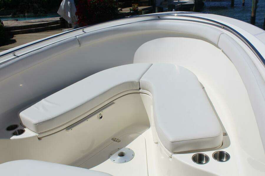 31ft Pursuit Yacht For Sale
