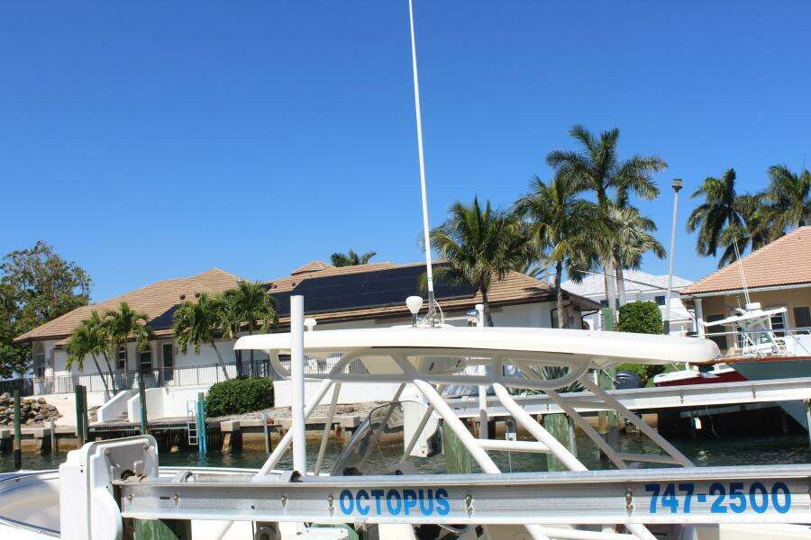 31ft Pursuit Yacht For Sale