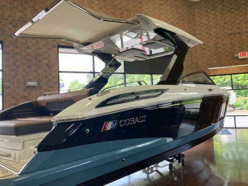 29ft Cobalt Yacht For Sale