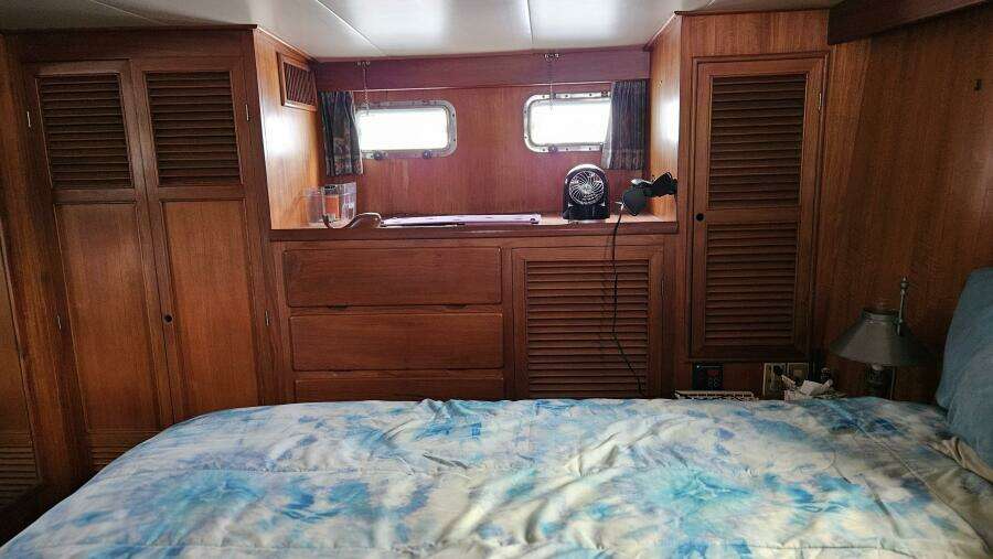 Adventure 48ft CHB Yacht For Sale