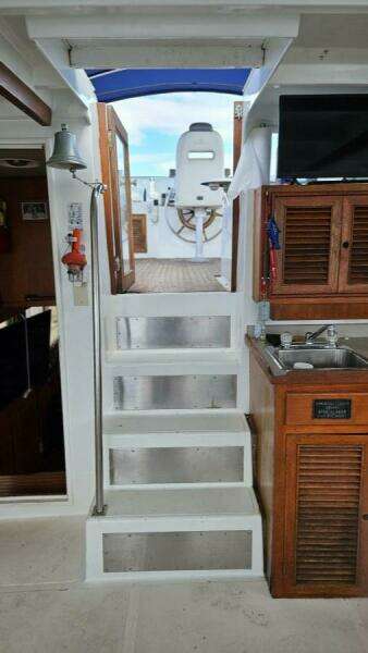 Adventure 48ft CHB Yacht For Sale