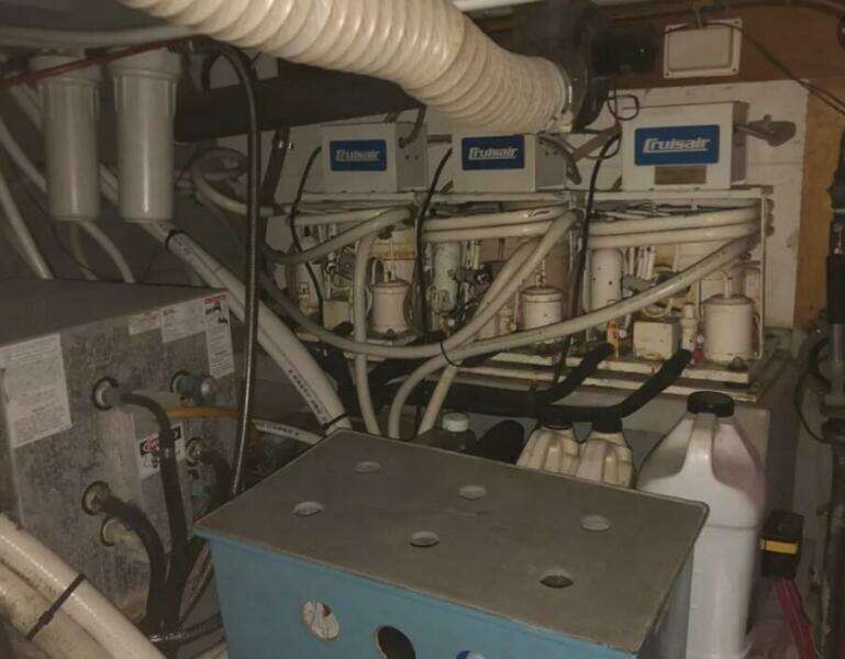 Adventure 48ft CHB Yacht For Sale