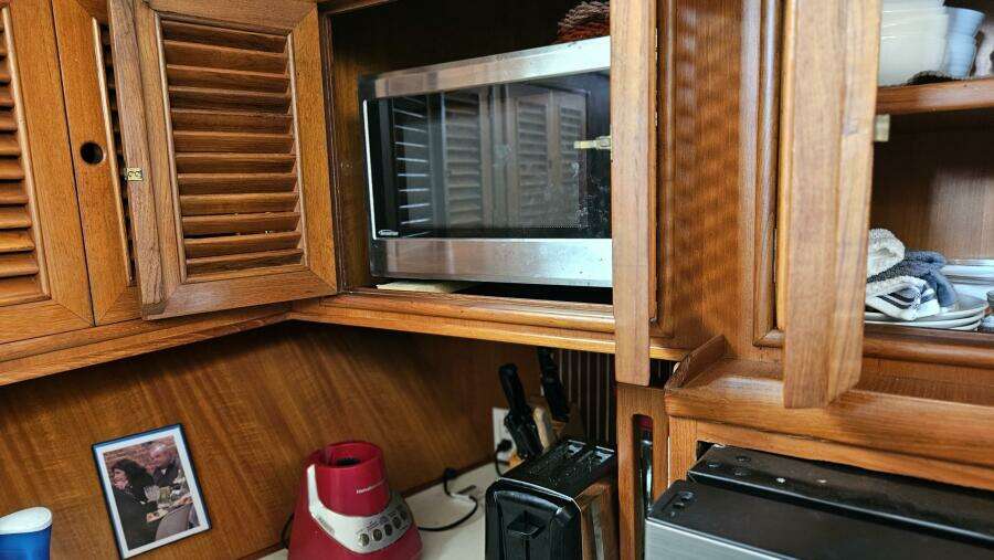Adventure 48ft CHB Yacht For Sale